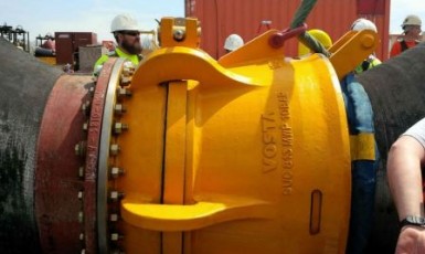 Quick connect dredge hose coupling successfully tested